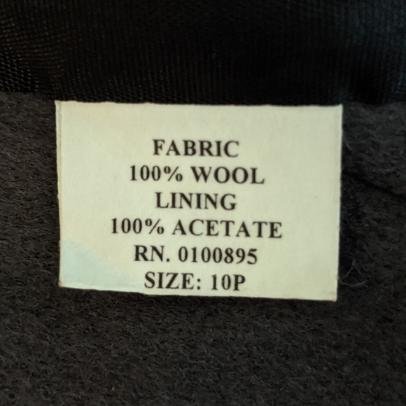 Full length coat - Picture 5 of 5